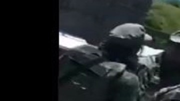 VIDEO: Difunden supuesta reunión de sicarios de los Chapitos con militares mexicanos