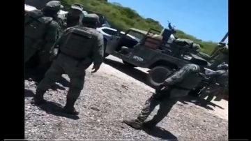 VIDEO: Difunden supuesta reunión de sicarios de los Chapitos con militares mexicanos