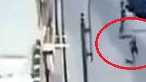 VIDEO: Sicarios chocan vehículos y luego se enfrentan a balazos