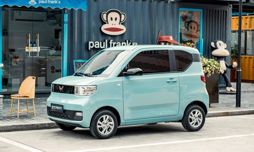 Este pequeño auto eléctrico de GM desbanca a Tesla en ventas en China