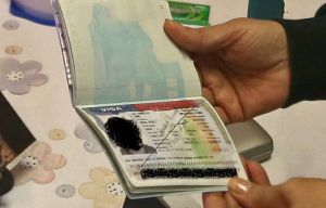 Administración Trump planea dificultar acceso a visas para trabajadores con alta cualificación