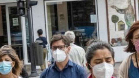 El período promedio de incubación del coronavirus es de 5,1 días, pero, ¿cuánto tiempo dura su contagiosidad?