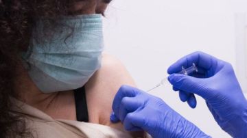 Para hablar de "nueva normalidad", según expertos, hará falta vacunar a una gran mayoría.
