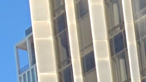 Antonio Dominguez, quien pasaba por Columbus Circle, defendió el derecho a manifestarse