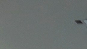 Renovaciones en Aeropuerto LGA, incluyendo fuentes digitales.