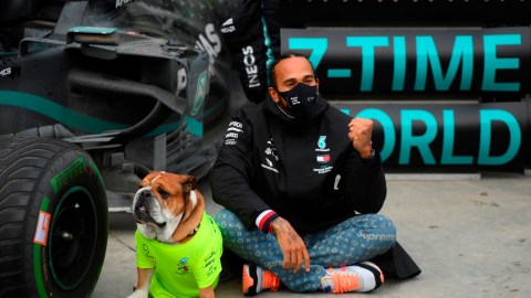 Lewis Hamilton escribió su nombre con letras de oro en el automovilismo.