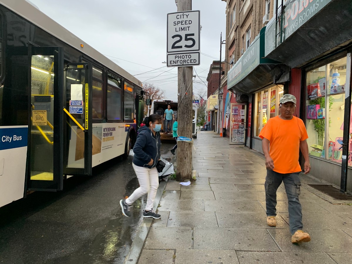 Lethal struggle between Hispanics outdoors a grocery store in broad daylight: horror in New York – El Diario NY