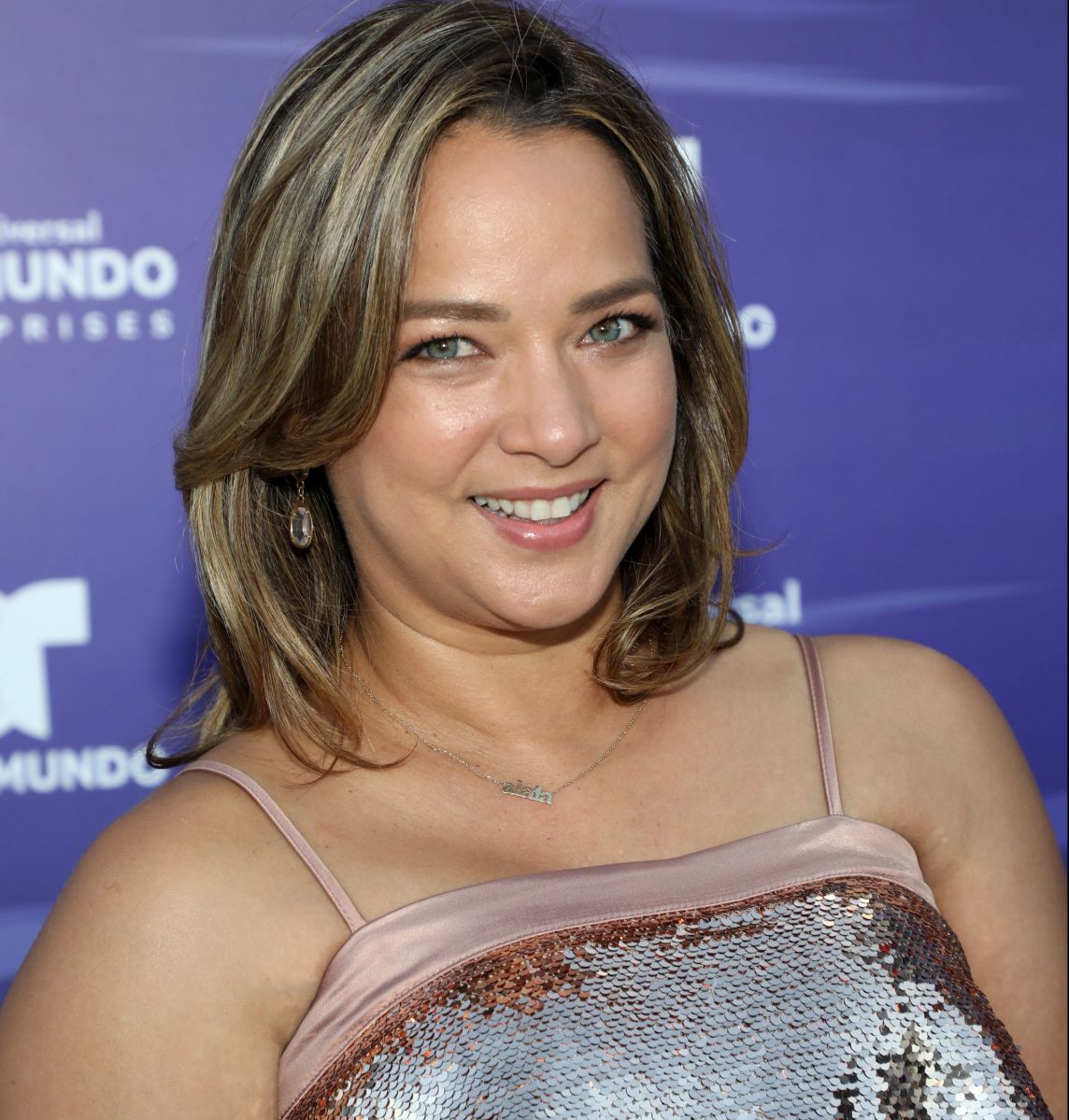 Adamari López.