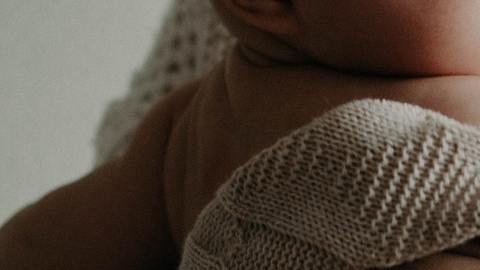 La toxoplasmosis no se transmite de persona a persona, excepto en casos de transmisión de madre a hijo (congénita).