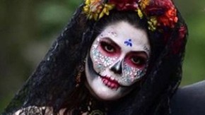 Ana Patricia y su familia homenaje y altar del Día de los Muertos a su papá