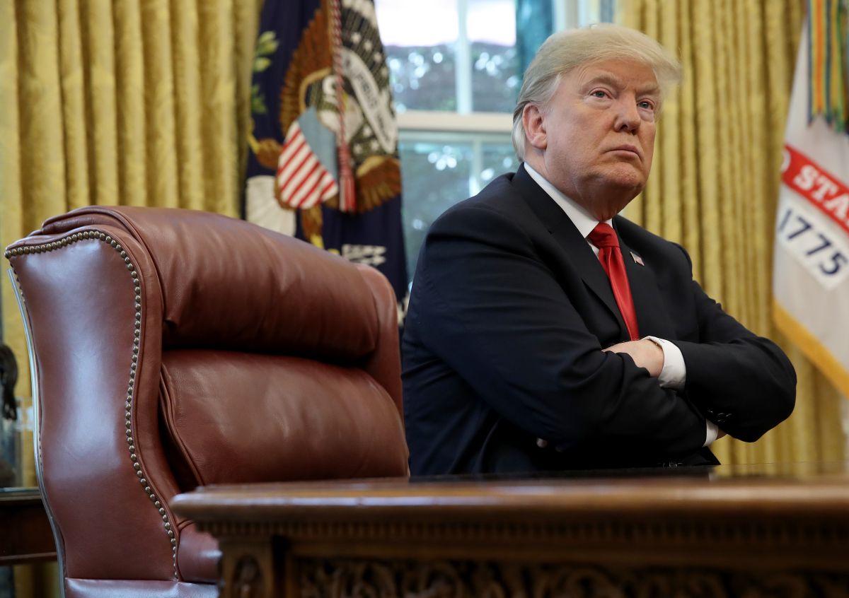 El presidente Trump dijo que dejaría la Casa Blanca si el Colegio Electoral confirma el triunfo de Biden.