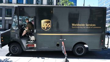 Fedex, UPS y el USPS adelantan las fechas para el envío de regalos