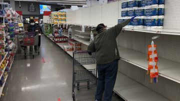 Algunos supermercados vuelven a limitar la venta de papel higiénico