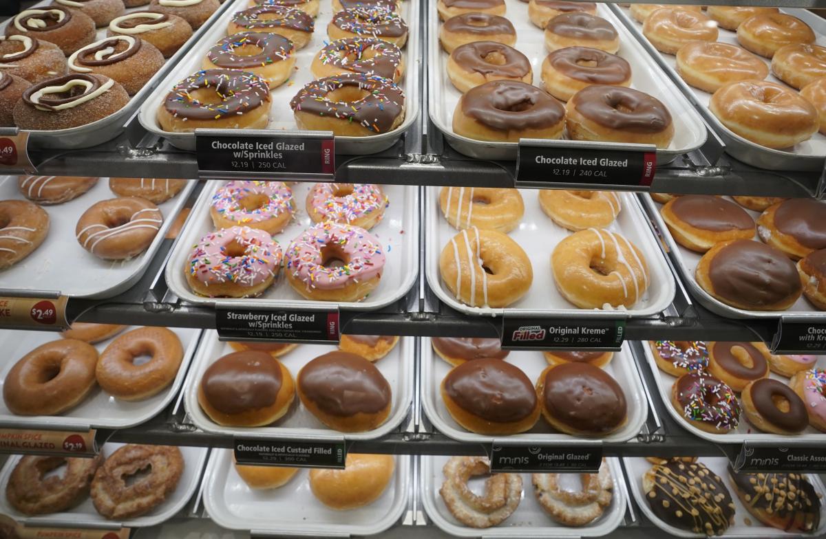 Krispy Kreme regala una docena de donas todos los días hasta el 7 de marzo  - El Diario NY