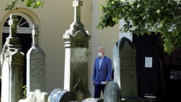 El exvicepresidente Biden durante una visita a la tumba de su hijo en septiembre pasado.