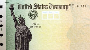 Por qué no todos los ciudadanos de Estados Unidos han recibido su cheque de estímulo
