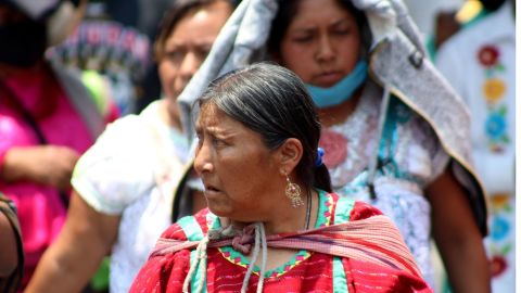 Testigos indicaron que la empleada trató muy mal a la mujer.