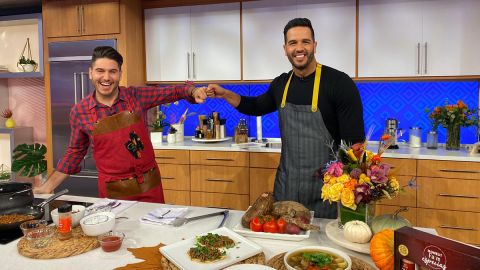 Chef james visita la cocina de chef Yisus en 'Despierta América'