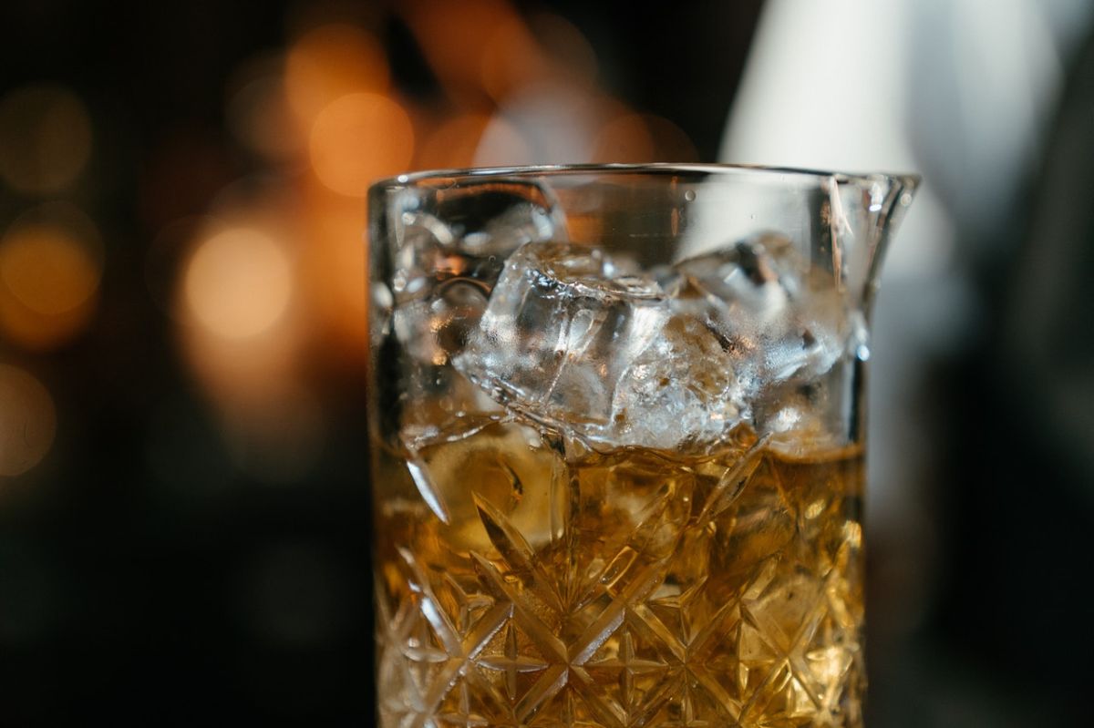 El consumo de alcohol, así sea moderado, puede aumentar el riesgo de distintos tipos de cáncer.