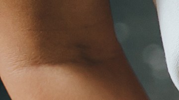 La esposa es considerada como una "cazafortunas".