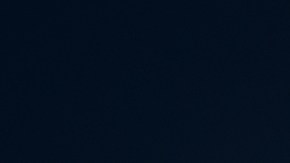 Una azafata filmó desde la cabina de un avión los destellos del fenómeno conocido como Fuego de San Telmo.