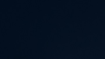 Una azafata filmó desde la cabina de un avión los destellos del fenómeno conocido como Fuego de San Telmo.