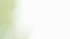 La mujer está orgullosa de la crianza llevada con su pequeño.