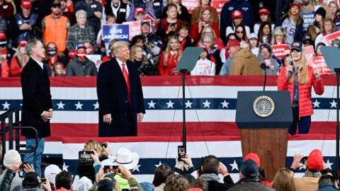 Trump y los senadores republicanos de Georgia.