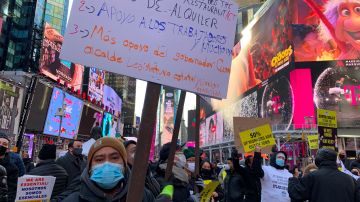 Protesta en Times Sq contra últimos decretos de Cuomo