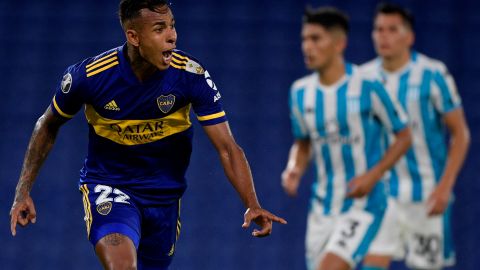 Boca Juniors logró dar la vuelta contra Racing y sorprendió al meterse a semis.