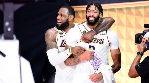 Davis renueva con Lakers por $190 millones de dólares