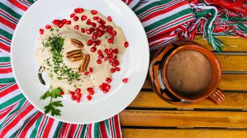 El chile en nogada es uno de los platillos representativos de la cocina mexicana.