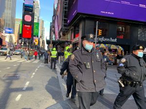 NYPD advierte que no se centrará en poner multas en Noche Vieja pero estarán vigilantes