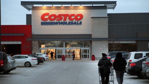 Un Costco en México restringe la venta de postres y se desata “la guerra de los pasteles”