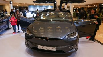 Tesla detiene la producción de los modelos S y X