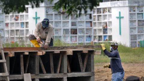 Guayaquil fue la primera ciudad latinoamericana con un gran brote.
