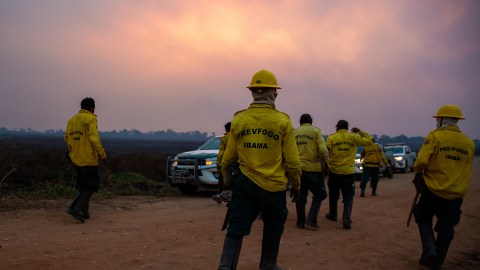 Las tormentas de cenizas comenzaron a llegar a Sao Lourenço en octubre. Los residentes dicen que ahora ocurren casi a diario.