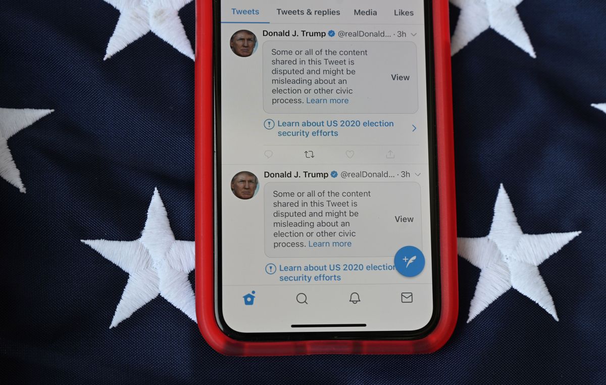 Trump publicaba diario mensajes en Twitter.