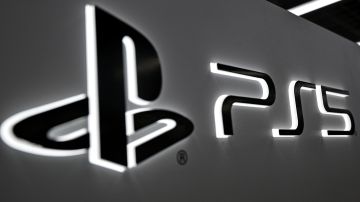 Un joven ganó $40,000 dólares al revender consolas PlayStation 5