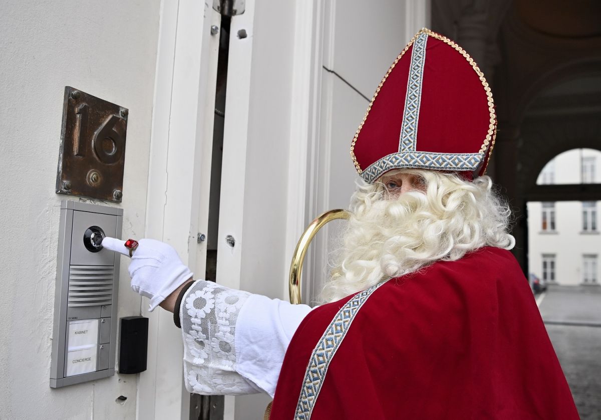 Sinterklaas es el nombre de Santa Claus en Bélgica.