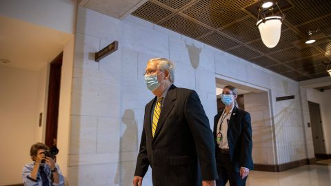 El líder republicano en el Senado, Mitch McConnell.