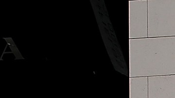 Cómo una conductora de FedEx sorprendió a un niño con un tablero de basquetbol