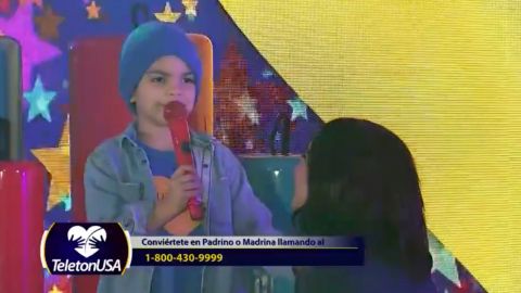 Alejandra Espinoza con su hijo Matteo