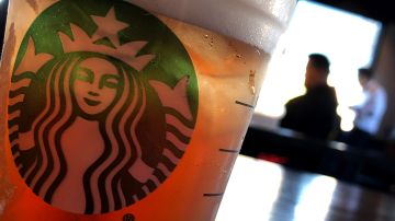 Starbucks suspende su "happy hour".