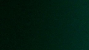 El médico Joseph Varon, de un hospital de Houston, consoló a un paciente que lloraba fuertemente por no poder ver a su esposa.