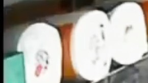 Sospechoso con bandera de Puerto Rico en la cara