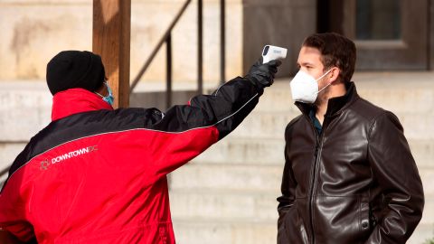 La decisión causa polémica pues se viven días difíciles por la pandemia,