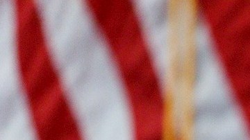 El gobernador de Nueva York, Andrew Cuomo, exige al Gobierno Federal tomar medidas ante nuevo coronavirus en Reino Unido.