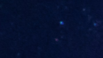 El punto más brillante es Júpiter.