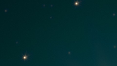 Se dice que un objeto luminoso guio a los Reyes Magos hasta Jesús.
